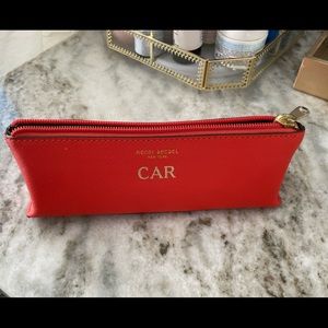 Henri Bendel Cosmetic Brush Case